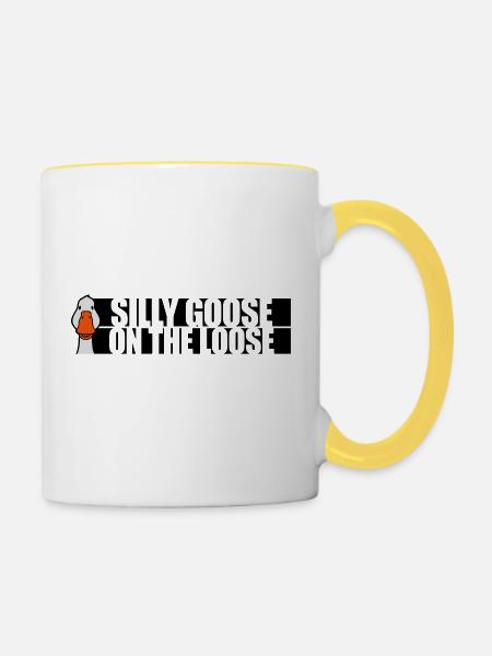 goose on the loose - Tasse zweifarbig - Weiß/Gelb