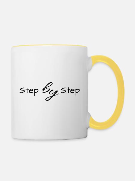 Schritt für Schritt - Tasse zweifarbig - Weiß/Gelb