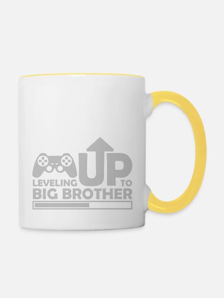 Leveling up big brother - Tasse zweifarbig - Weiß/Gelb