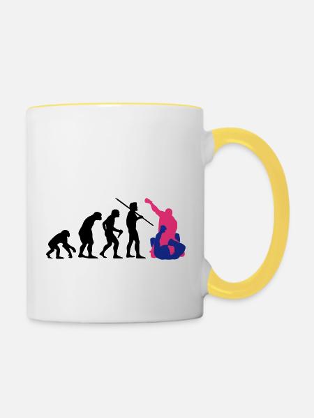 Evolution des Mannes - MMA - Tasse zweifarbig - Weiß/Gelb