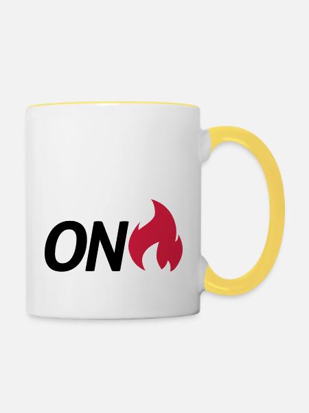 on fire - Tasse zweifarbig - Weiß/Gelb