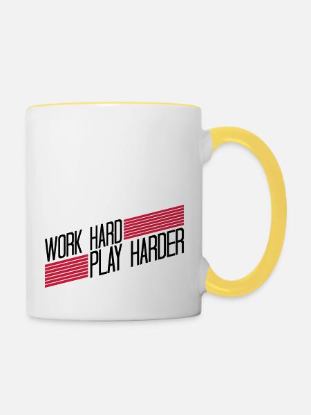 Play Harder Logo - Tasse zweifarbig - Weiß/Gelb