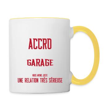 "Je ne suis pas accro à mon garage" t-shirt humour - Mug contrasté - blanc/jaune - Droite