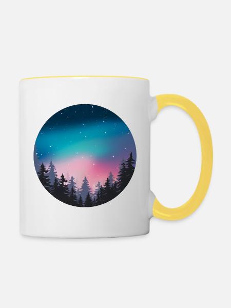 Nachthimmel, Aurora, Waldlandschaft - Tasse zweifarbig - Weiß/Gelb