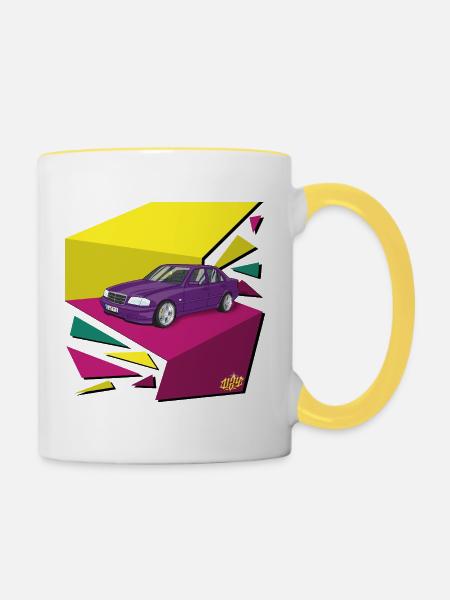 Lila Auto im Neon-Geomuster - Tasse zweifarbig - Weiß/Gelb