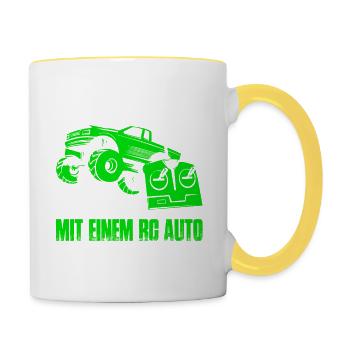 Unterschätze niemals einen Mann mit einem RC Auto - Tasse zweifarbig - Weiß/Gelb - Rechts
