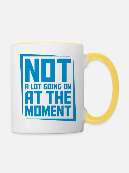 Not much going on - Tasse zweifarbig - Weiß/Gelb