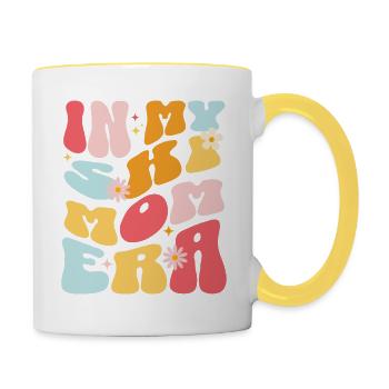 In my ski mom era - Tasse zweifarbig - Weiß/Gelb - Rechts