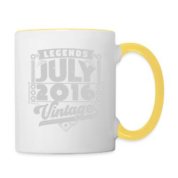 Vintage Geburtstagsgeschenk Juli 2016, Juli. - Tasse zweifarbig - Weiß/Gelb - Rechts