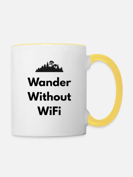 Wander Without WiFi – Abenteuer Shirt - Tasse zweifarbig - Weiß/Gelb