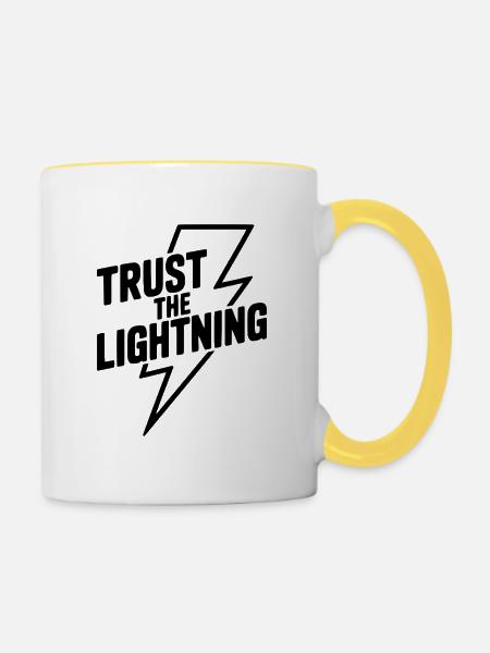 Vertraue dem Lightning - Tasse zweifarbig - Weiß/Gelb