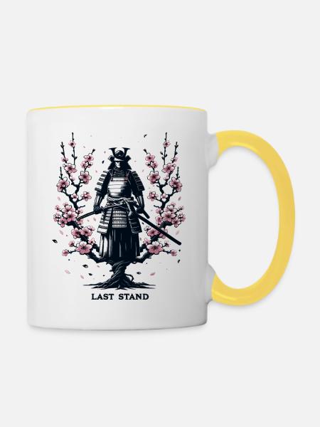 Samurai im Kirschblütenzauber - Tasse zweifarbig - Weiß/Gelb