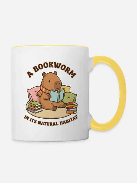 Ein Buchbär in einem natürlichen Lebensraum - Tasse zweifarbig - Weiß/Gelb