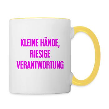 Kleine Hände, riesige Verantwortung Eltern-Spruch - Tasse zweifarbig - Weiß/Gelb - Rechts