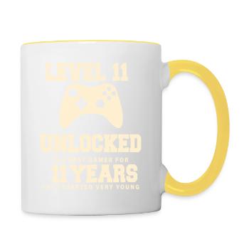 Level 11 Vintage Retro Vintage Anniversary - Contrasting Mug - white/yellow - Right