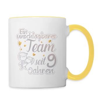 Ein perfektes Team seit 9 Jahren Hochzeitstag - Tasse zweifarbig - Weiß/Gelb - Rechts