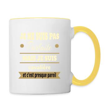 Cadeau pas parfaite mais cavalière cheval - Mug contrasté - blanc/jaune - Droite