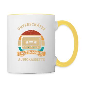 Unterschätz nie einen alten Mann mit Audiokassette - Tasse zweifarbig - Weiß/Gelb - Rechts