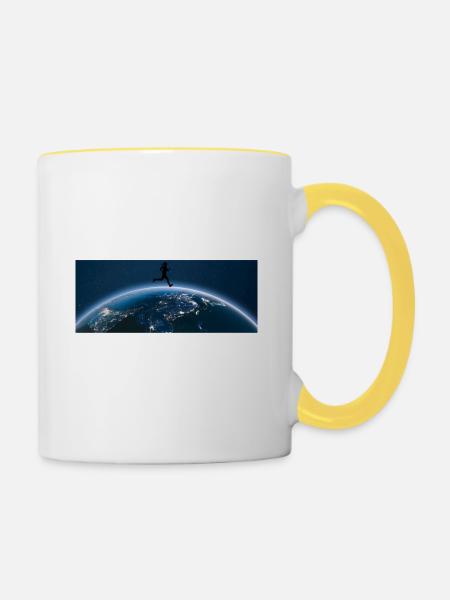 Rennen durch Erde - Tasse zweifarbig - Weiß/Gelb