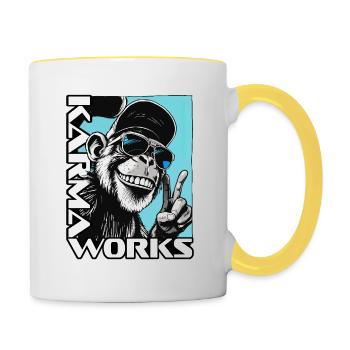 Karma Works – Cooler Affe mit Sonnenbrille - Tasse zweifarbig - Weiß/Gelb - Rechts