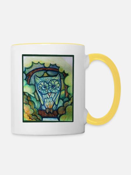 Eule in Blühen: Bunte Traumlandschaft - Tasse zweifarbig - Weiß/Gelb