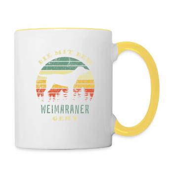 Die mit dem Weimaraner geht - Gassi gehen - Tasse zweifarbig - Weiß/Gelb - Rechts