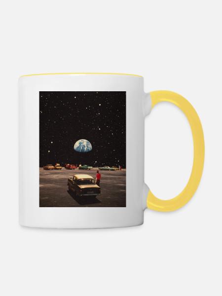 Missing Home - Retro Futuristische CollageKunst - Tasse zweifarbig - Weiß/Gelb