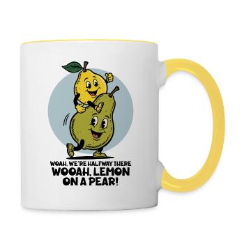 Zitrone auf einer Birne - Tasse zweifarbig - Weiß/Gelb - Rechts