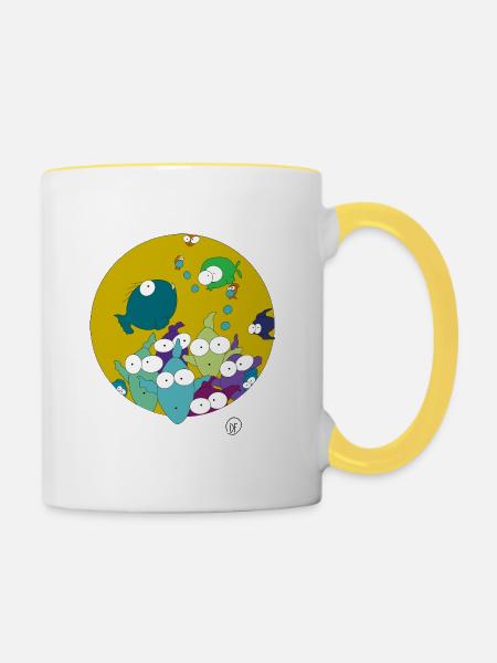 Fische beobachten Dich - Tasse zweifarbig - Weiß/Gelb