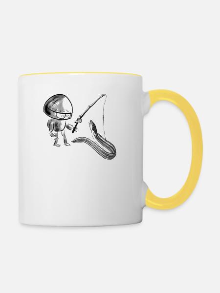 Roboter angelt einen Aal - Tasse zweifarbig - Weiß/Gelb
