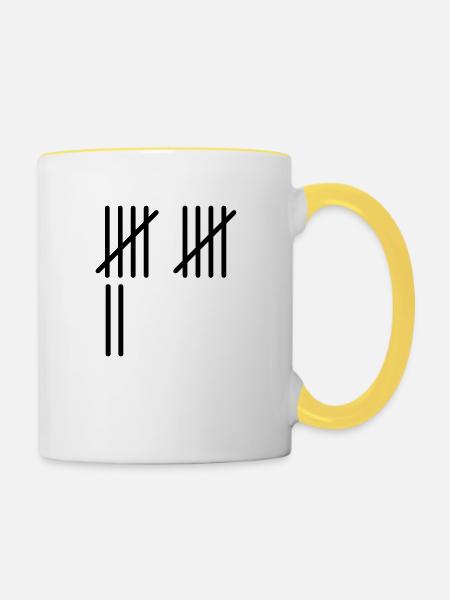 12 Stripes - Tasse zweifarbig - Weiß/Gelb