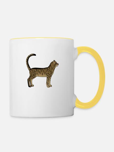 Getigerte Katze steht - Tasse zweifarbig - Weiß/Gelb