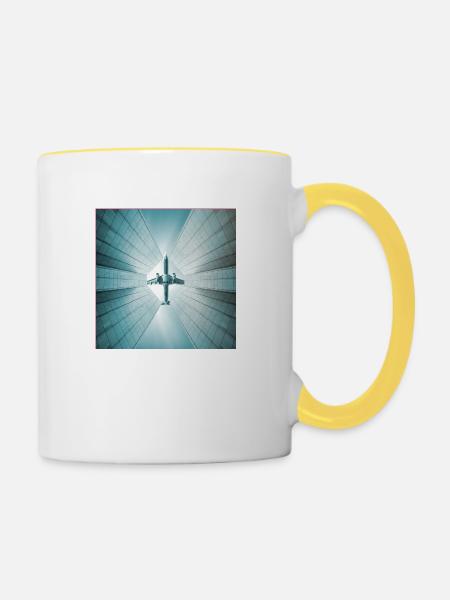 Flugzeug über Wolkenkratzer - Tasse zweifarbig - Weiß/Gelb