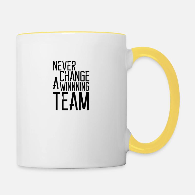 NEVER CHANGE A WINNING TEAM - Contrasting Mug - white/yellow
