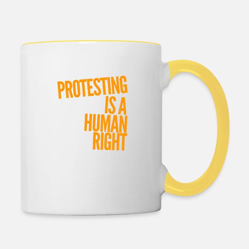 Protesting is a human right - Contrasting Mug - white/yellow