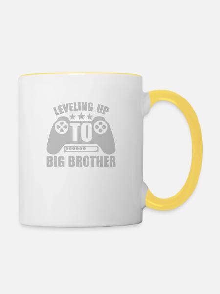Leveling up big brother - Tasse zweifarbig - Weiß/Gelb