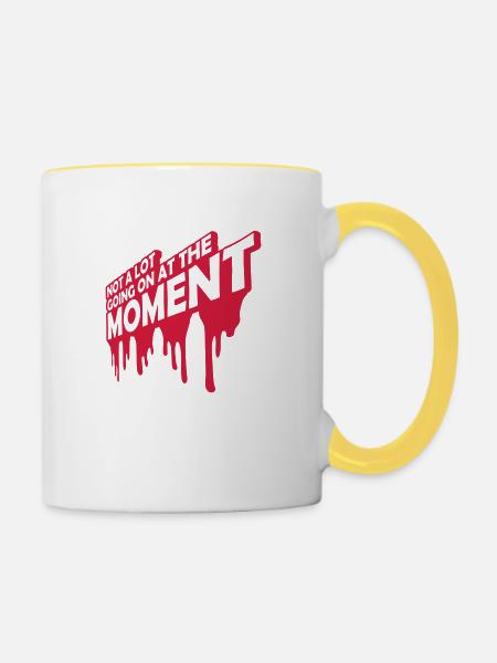 Not much going on - Tasse zweifarbig - Weiß/Gelb