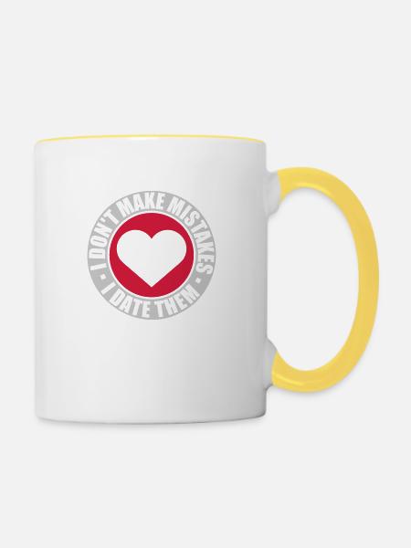 Date Mistakes Zitat Logo - Tasse zweifarbig - Weiß/Gelb