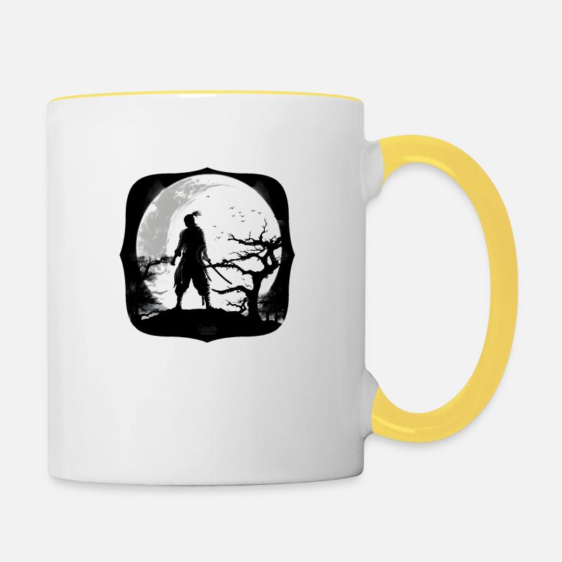 Samurai im Mond #1 - Tasse zweifarbig - Weiß/Gelb