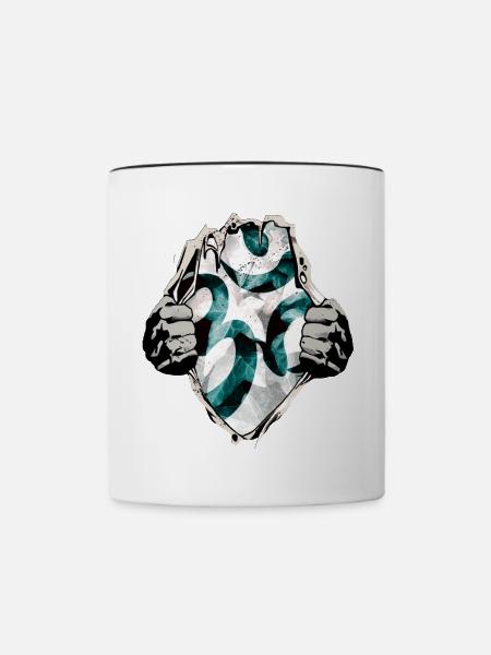 Om unterm Shirt - Tasse zweifarbig - Weiß/Schwarz