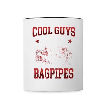 Les garçons jouent de la cornemuse Cornemuse écossaise - Mug contrasté - blanc/noir - Devant