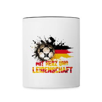 Fan d’Allemagne – avec cœur et passion - Mug contrasté - blanc/noir - Devant