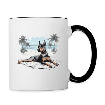 Doberman avec des lunettes de soleil à la plage - Mug contrasté - blanc/noir - Droite