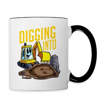 Baggerfahrer gräbt sich in Bagger zum 6. Geburtstag - Tasse zweifarbig - Weiß/Schwarz - Rechts