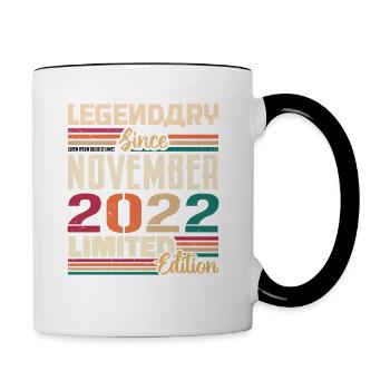 Légendaire depuis novembre 2022 - Cadeau 2022 - Mug contrasté - blanc/noir - Droite