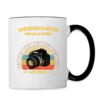 Never underestimate old man with a camera - Contrasting Mug - white/black - Right