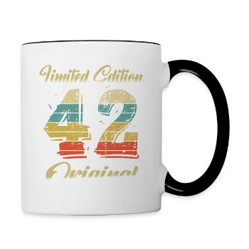 82 Years Birthday Vintage 1942 Limited Edition - Contrasting Mug - white/black - Right