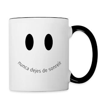 NEVER STOP SMILING - Tasse zweifarbig - Weiß/Schwarz - Rechts