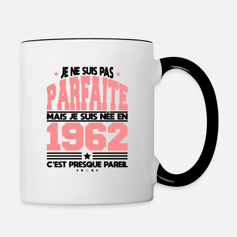 Anniversaire 60 ans - Pas parfaite née en 1962 - Mug contrasté - blanc/noir