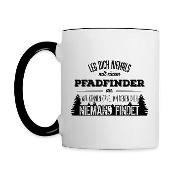 Leg dich niemals mit einem Pfadfinder an - Tasse zweifarbig - Weiß/Schwarz - Links